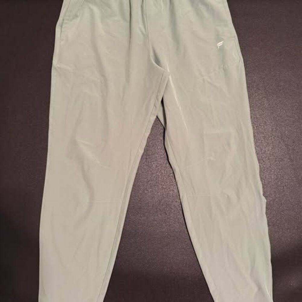 Fabletics L women’s Jogger Pants